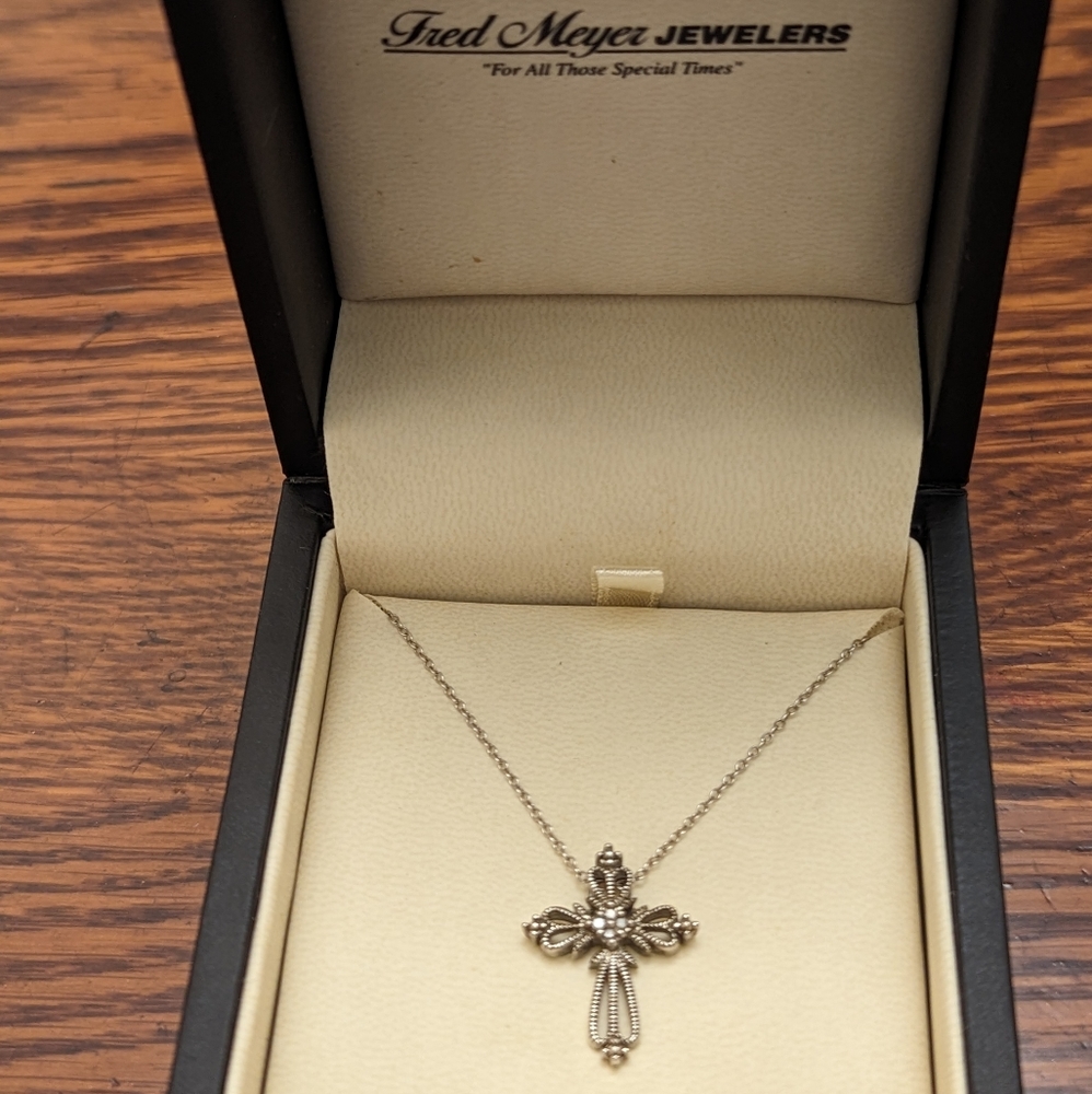 Mini Cross Necklace - Picture 2 of 8
